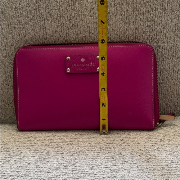 Kate Spade Fuchsia Large Zip Wallet - Picture 12 of 17